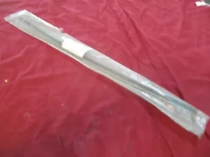 Austin Healey 3000 BJ7, BJ8 door window glass brush seal AHH6508 NOS Austin - Picture 1 of 3
