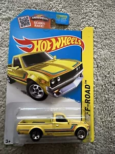 Camión Hot Wheels 620 Datsun amarillo HW todoterreno 2015 Hot Trucks exclusivo de K-Mart - Imagen 1 de 10