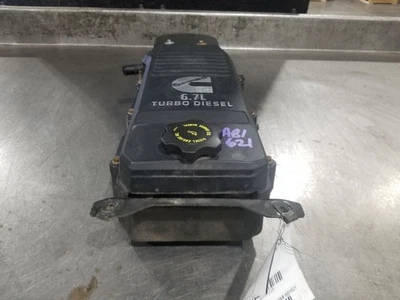 10 DODGE RAM 2500 6.7L ENGINE VALVE COVER  Foto 1 de 4