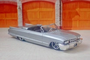 7th Gen 1961- 1964 Cadillac DeVille 390ci V8 Convertible 1/64 Scale Ltd Edit V - Picture 1 of 5
