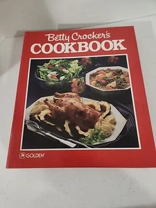 Betty Crocker's Cookbook (5-Ring Binder) Golden Press Third Printing 1987 - Picture 1 of 7