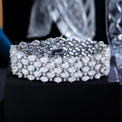 Brazalete de tenis grande ancho de circonita cúbica corte ovalado de varias filas plateado Foto 1 de 4