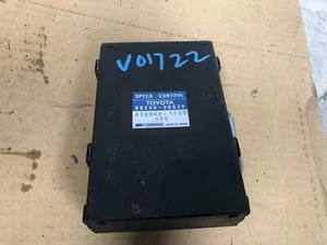 Lexus LS400 Speed Control module UCF11 03/1990-11/2000 - Picture 1 of 7