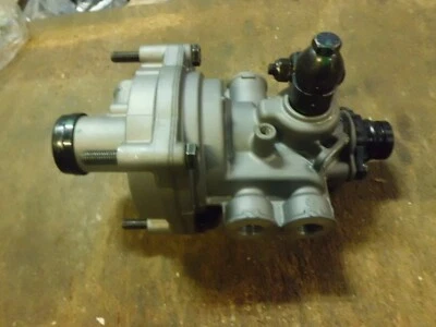 BRAKE FORCE REGULATOR WABCO 4757100250 IVECO 42065705 / VERS. NO. 2530-12-318-8918 - Image 1 of 2