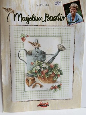 Marjolein Bastin SPRING JOY patrón punto de cruz Lanarte lata de agua flores pájaro Foto 1 de 4