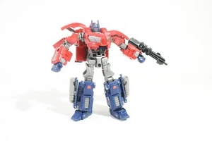 Transformers: Generations Deluxe Wave 1 Cybertronian Optimus Prime (Hasbro, 10) - Picture 1 of 7