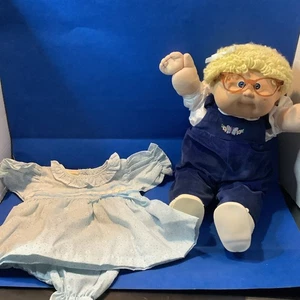 Cabbage Patch Kids Blonde Hair Girl Doll W/ Blue Eyes And Glasses + Xtra Dress - Picture 1 of 4