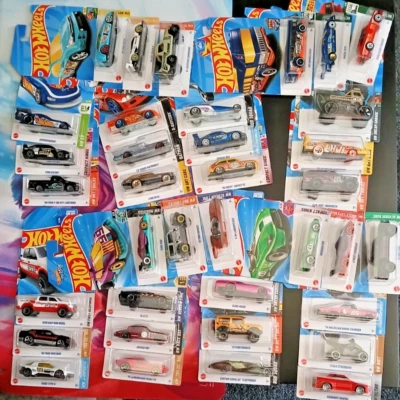 Hot Wheels различные модели Mainline 2022, 2023, 2024, 2025 гг. Вы выбираете. Комбинированная доставка. - Изображение 1 из 2