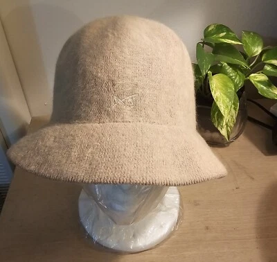 Sombrero cubo BETMAR New York beige angora mezcla pelo de conejo Foto 1 de 4