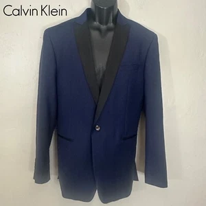 Chaqueta de Cena Esmoquin Azul Calvin Klein 42R Suavemente Usada 100% Lana 1 Botón - Imagen 1 de 4