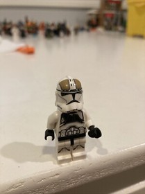 LEGO Star Wars Legends Clone Trooper Gunner Minifigure (75182) sw0837