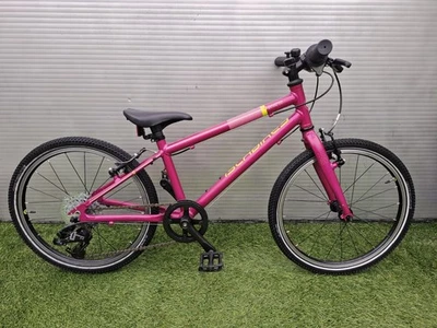 Islabikes Beinn 20L Pink 20" Wheels Kids Bike - Image 1 of 4