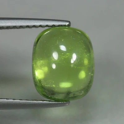 4,27 quilates_gran piedra preciosa suelta_peridoto verde 100 % natural sin calefacción_Pakistán Foto 1 de 3