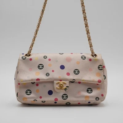 Bolso Chanel Rosa Clásico Lunares Satén Cadena Única Solapa - Usado Foto 1 de 4