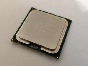 Intel Xeon 3050 CPU Prozessor SL9TY 2.13GHz 2133MHz 2MB 1066MHz 64bit Sockel 775 - Bild 1 von 2