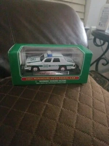 2003 Miniatur Hess Streifenwagen Polizei Polizist Auto Sammlerstück Neu im Karton unbenutzt. - Bild 1 von 8