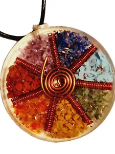 7 Chakra Orgon Orgonit Anhänger mit Reiki Spirale und 7 Kupfer Spiralen - Bild 1 von 3