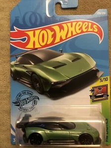 Hot Wheels Aston Martin Vulcan 235/250 2018 Met Green Long Card New - Picture 1 of 4