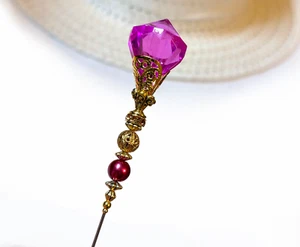 HUTNADEL mit dunkelrosa Kristallform und Kunstperlen in Gold-Finish-Fassung 8,75 Zoll - Bild 1 von 12