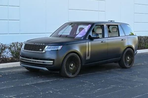 2023 Land Rover Range Rover P400 SE LWB - Picture 1 of 12