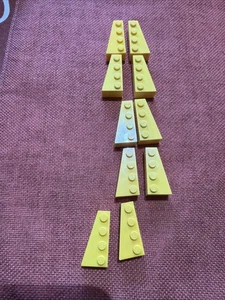 LEGO Cuneo 4x2 Sinistro e Destro 41767 41768 Giallo 10 pezzi - Foto 1 di 5