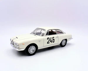 Alfa Romeo 2600 Sprint Diecast Collection Model Car Scale 1:43 - Bild 1 von 3