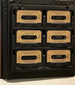 Tyndale Living Psalms + Proverbs in Sound - Audio Cassette Tapes God audiobook - Picture 1 of 6