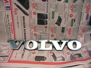 Chrome Logo Badge | c1984 | Volvo 240 | OEM | Nice | $20 | - Picture 1 of 2