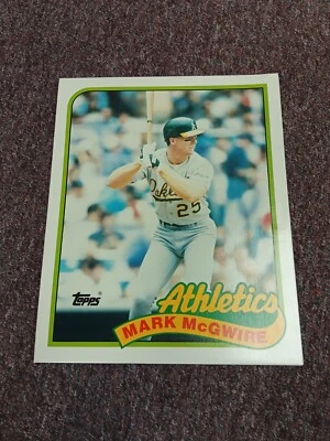 CARPETA DE TARJETAS DE COLECCIÓN MLB MARK McGWIRE ATLETISMO 1989 TOPPS 70 9,5" X 11,75" Foto 1 de 4