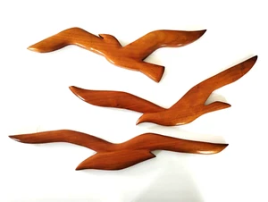 Gabbiano vintage anni 60 metà secolo moderno intagliato a mano da appendere in legno massello di teak - Foto 1 di 5