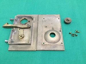 Prodotti vintage in filo e ferro, serratura per cancello scorrevole - fabbro - Foto 1 di 7