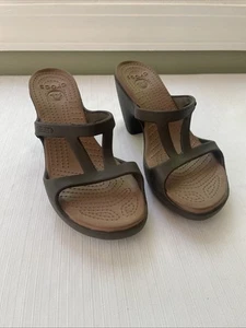 Crocs Cyprus II braune Damen-Slipper mit klobigem Blockabsatz Größe 8 - Bild 1 von 9