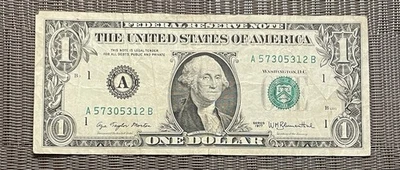 1977 $1 Dollar Bill Serial Number A57305312B - Boston District Bank - Image 1 of 4