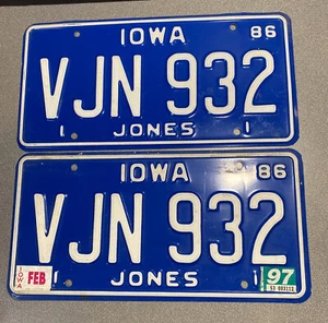 Vintage Pair of 1986 IOWA License Plates Jones County VJN 932 - Picture 1 of 6
