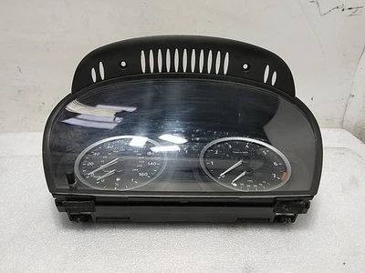 Conjunto de cuadro de instrumentos velocímetro BMW 530i 2004-2005 Foto 1 de 4