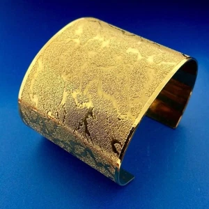 Vintage Francesca Visconti Gold Tone Cuff Bracelet. OS - Picture 1 of 3