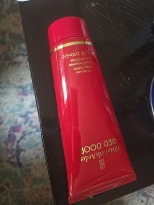 Парфюмированный лосьон для тела Elizabeth ARDEN RED DOOR. Открытый неиспользованный 200 мл 6,8 - Изображение 1 из 3