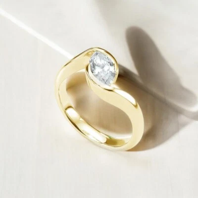 Bague de fiançailles diamant taille marquise de 1,00 ct or jaune 14 carats cr... - Photo 1/4