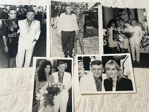 LOT OF 5 PHOTOS Hugh Hefner & Women STUNNING VINTAGE PHOTOGRAPHS Rare 1986 - Picture 1 of 6
