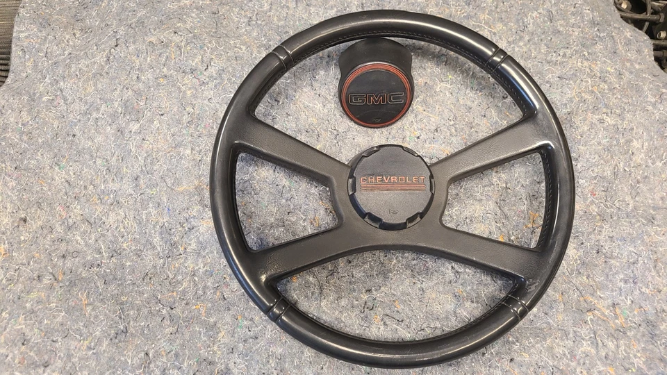 Chevy GMC 1988-1994 C/K Truck Suburban Blazer OEM 15" volante de 4 radios  Foto 1 de 4