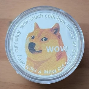 Dogecoin DOGE Coin Silver & Gold Plated Golf Ball Marker Poker Card Protector - Picture 1 of 4