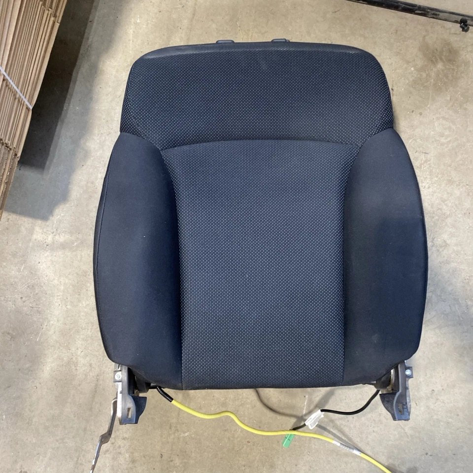 2012 2013 2014 Subaru Impreza Assento Superior Frontal Almofada Passageiro Lado Direito Fabricante de Equipamento Original - Imagem 1 de 4