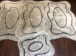 ROMANY GYPSY WASHABLES GERMAN MATS TOURER SET OF 4 RUGS SILVER/GREY 2025 30MM - Picture 1 of 8