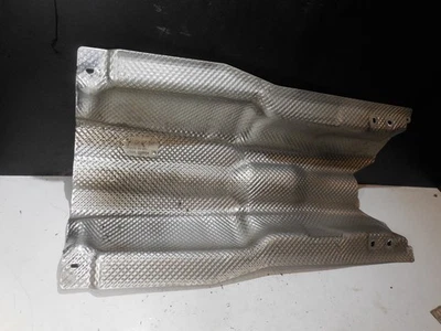 Центральный туннель теплозащитный экран 2306820971 03-12 Mercedes Benz R230 SL600 SL500 - Изображение 1 из 4