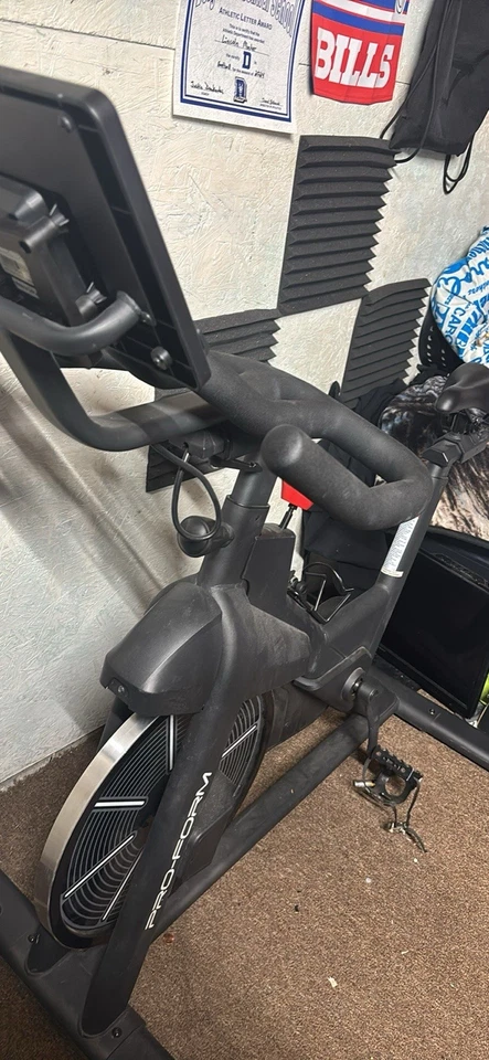 bicicleta estática Foto 1 de 4