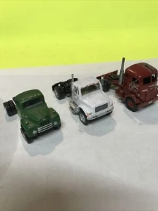 HO Scale Cab , One URLICH, And Two Others - Picture 1 of 17