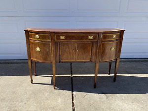 Thomasville Mahogany Collection Federal Style Sideboard