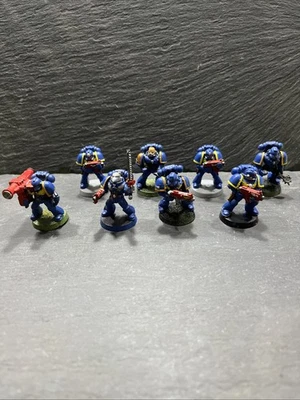 Games Workshop Warhammer 40k. 8 X Painted Space Marines. Plastic figures. - Image 1 of 4