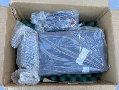 NOS OEM GM 97 98 99 Camaro Firebird Tahoe Suburban Yukon 10 Disc CD Changer - Bild 1 von 4