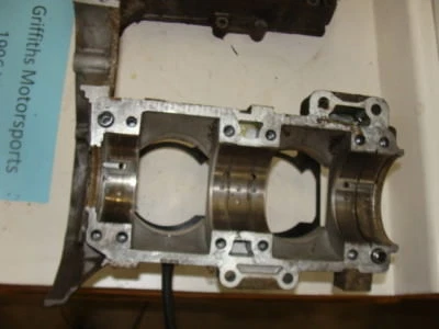 96 1996 95 94 YAMAHA VMAX 500 V-MAX XT cárter cárter cárter mitades cárter Foto 1 de 4